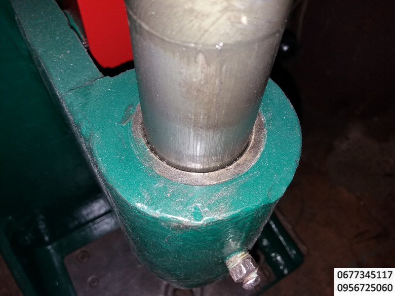 Пресс настольный пневматический усилие 10 тонн, предназначен для операций холодной штамповки: вырубки, пробивки, гибки, неглубокой вытяжки , запрессовки втулок ,опресовки зажимов , скоб и наконечников на проводах , таблетпресс , таблетирование , габаритный размер -570х450х620 вес 160кг